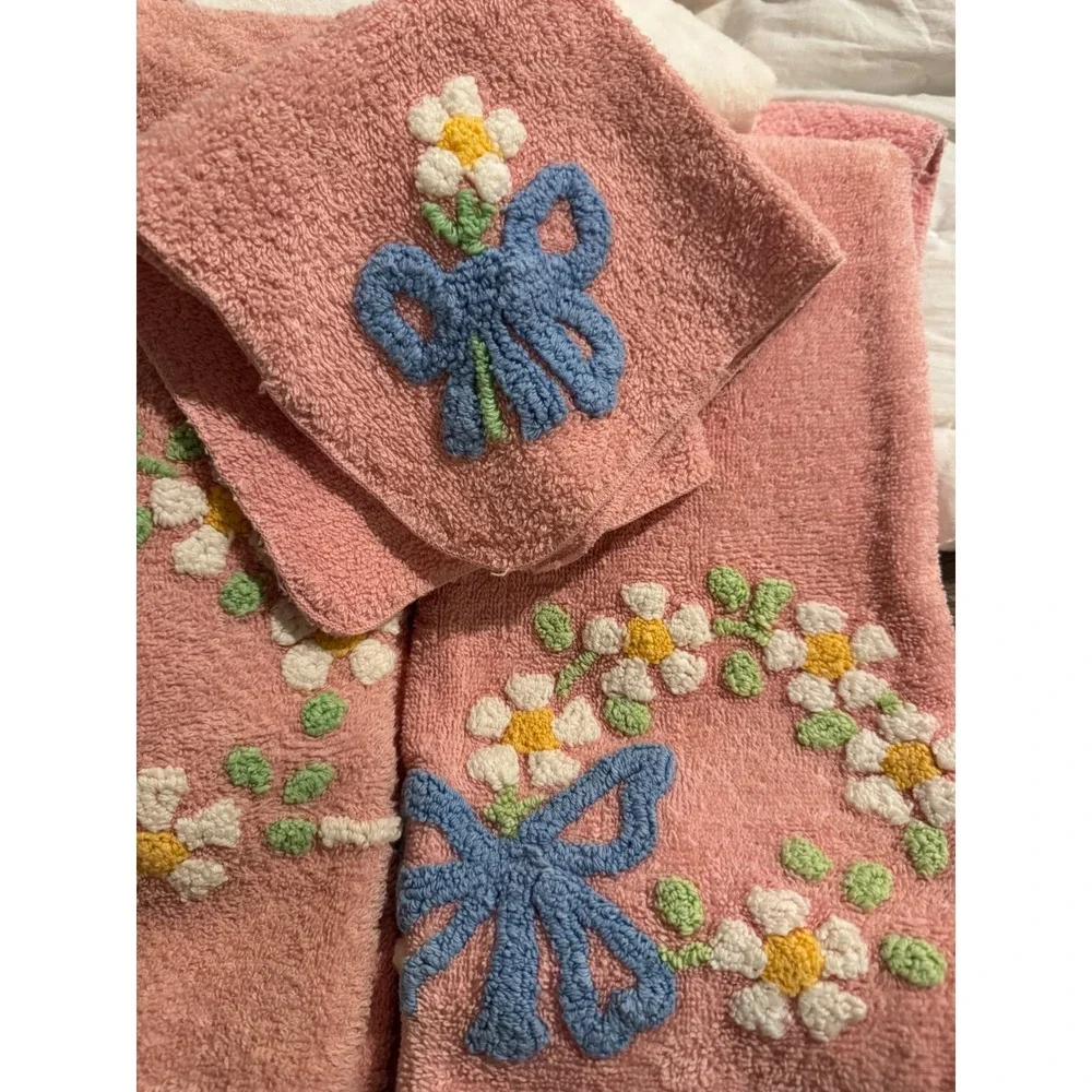 Cannon Pink Cotton Towel Set 4 Blue Bow Daisy Floral Embroidery Cottagecore Vtg